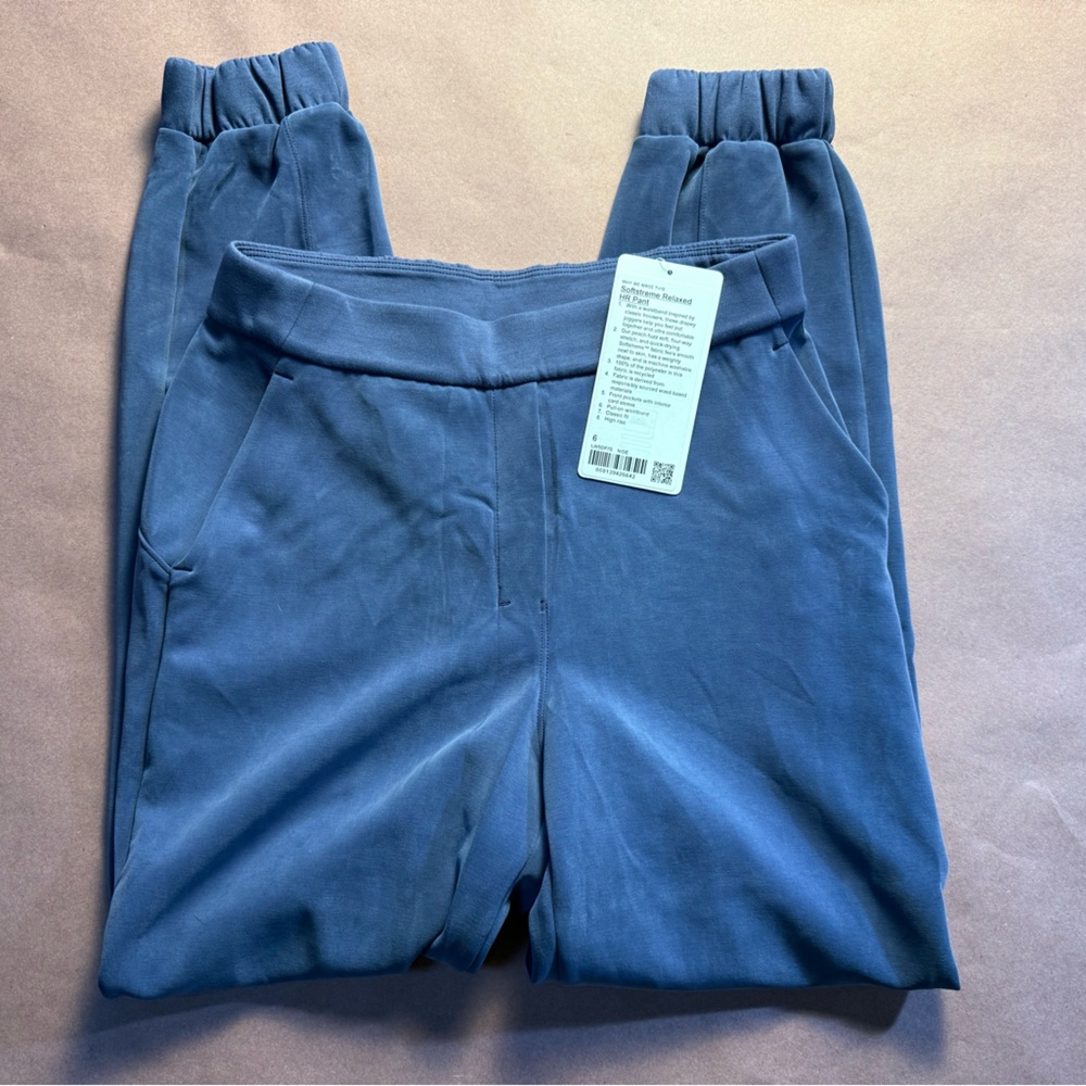 Lululemon Softstreme Relaxed High-Rise Pant
Night Sea blue size 6 NWT